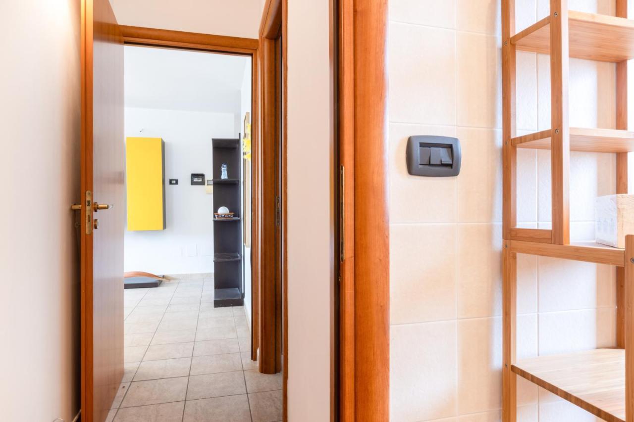 Apartament Lecce Colorful Flat With Terrace & Parking Zewnętrze zdjęcie
